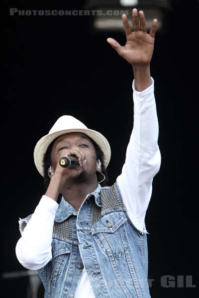 K'NAAN - 2010-08-28 - SAINT CLOUD - Domaine National - Grande Scene - 